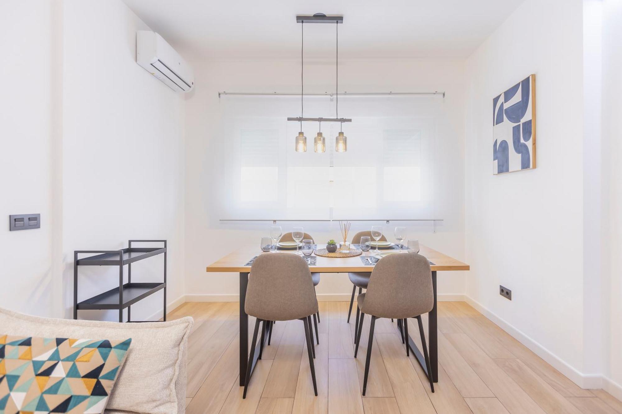 Fully Renovated Apartment In The Heart Of Fuengirola, 2 Min Walk To The Beach 外观 照片
